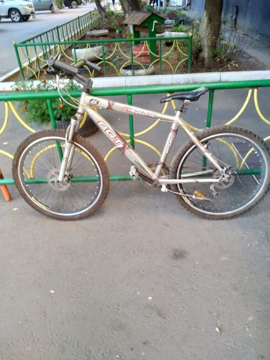 Продам велосипед на запчасти