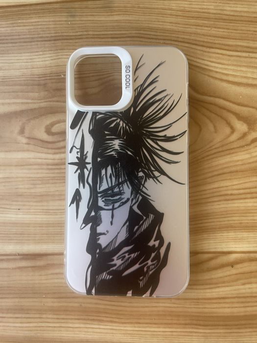 Калъфи за iPhone 12