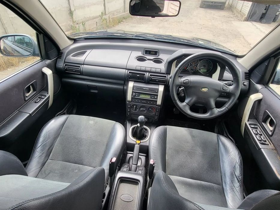 bara fata/capota/aripi/motor/cutie land rover freelander 2005 2.0 d 4x