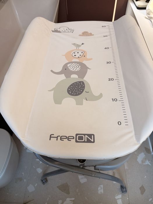 Cadita/masuta infasat freeON