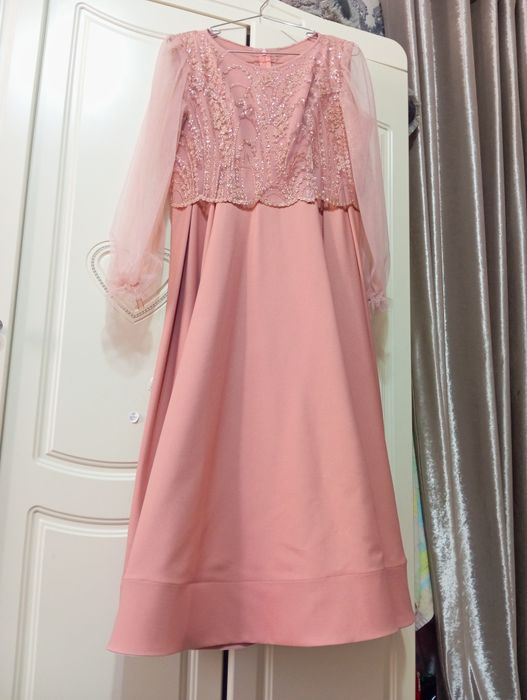 Платье женское нарядное