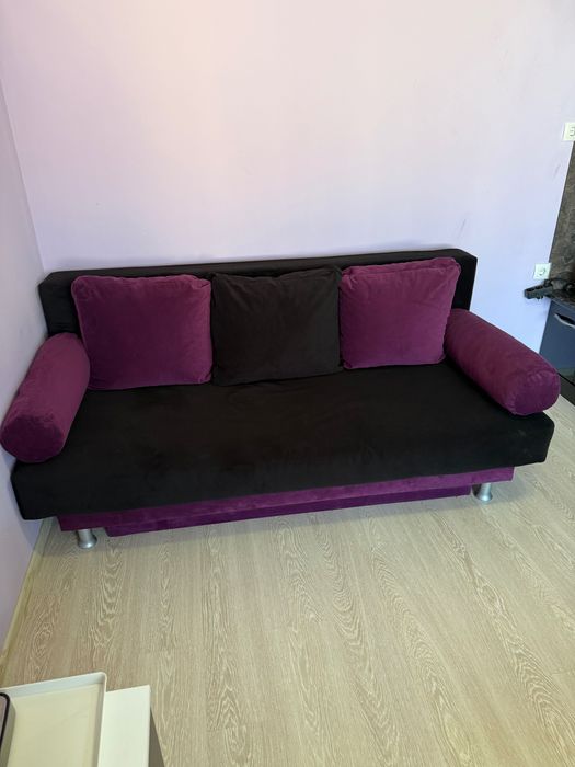 Продавам Диван 1.40/1.90