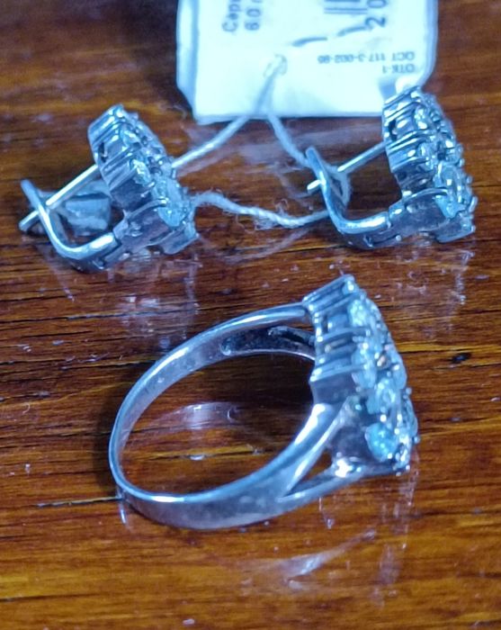 Серебряный комплект 925 проба с натуральными камнями !