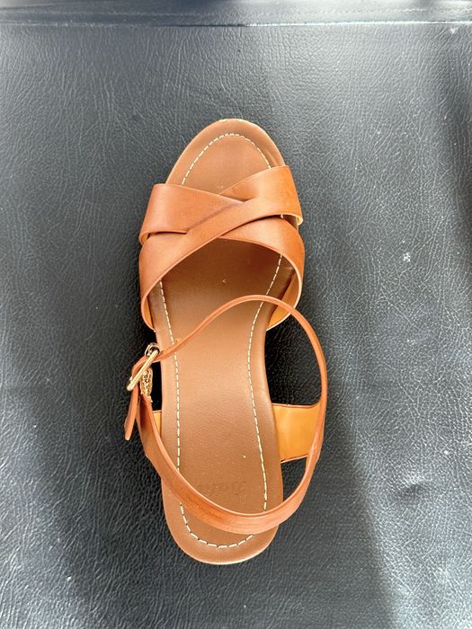 Високи сандали Bata