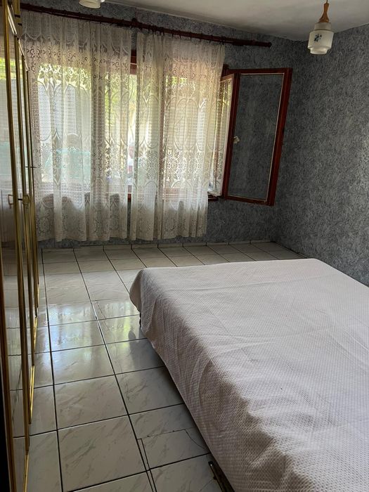Продава се Къща в с. Гривица, Област Плевен - 210 кв.м за 387 €/кв.м - Снимка #2