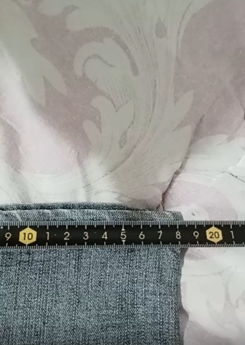 Продаются мужские джинсы