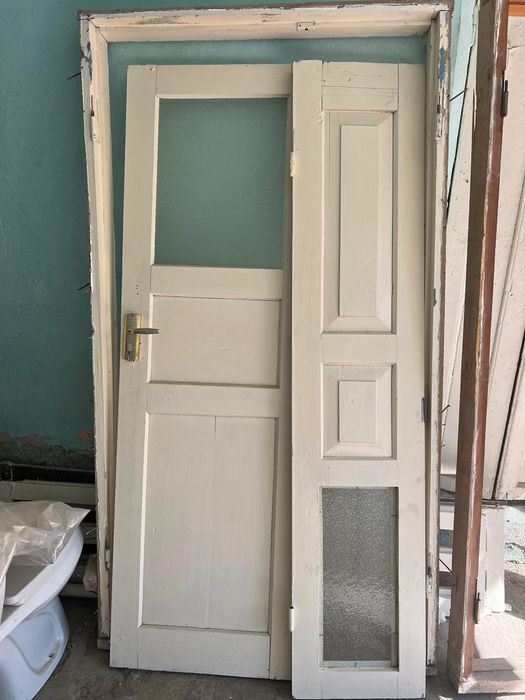 Двери с каропкай