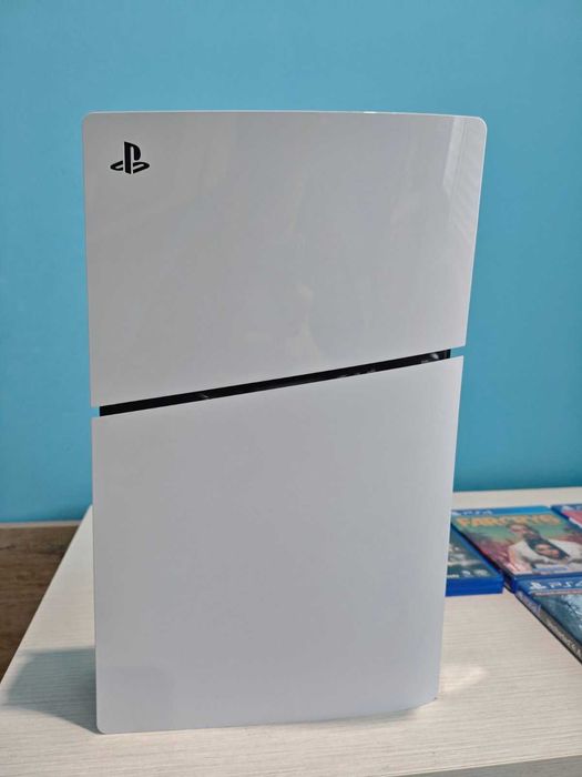 Playstation 5 slim (disc) + 9 топ игри (ps4 & ps5)