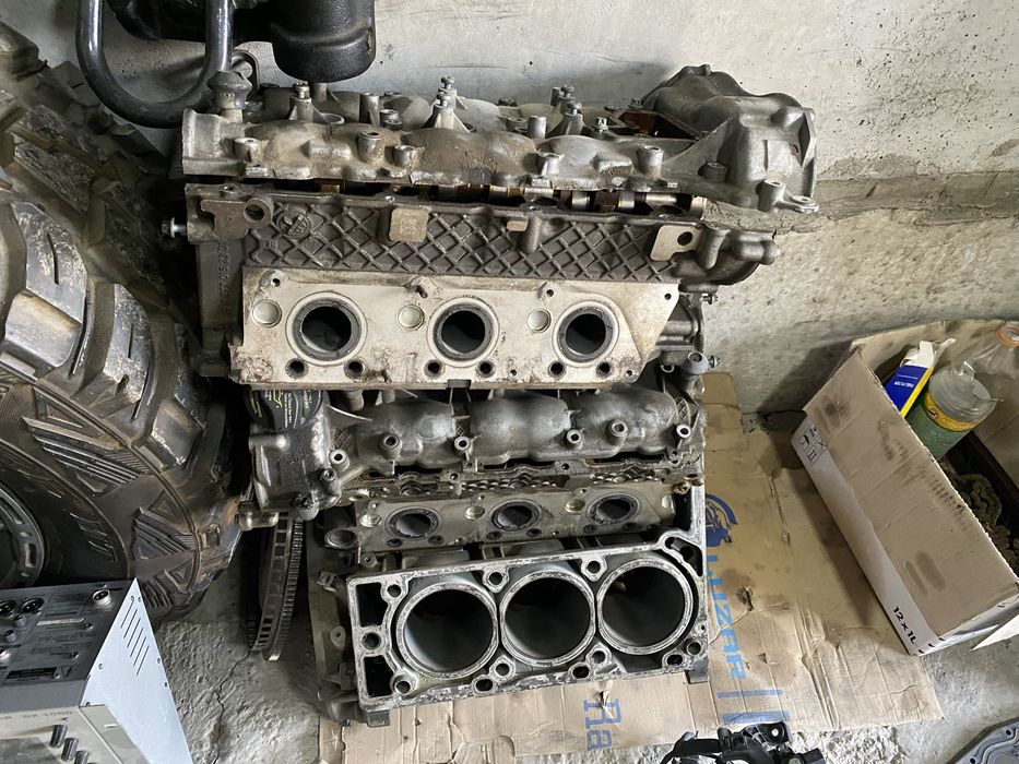 * запачсти на мотор Mercedes 272 разбор в хорошем состоянии