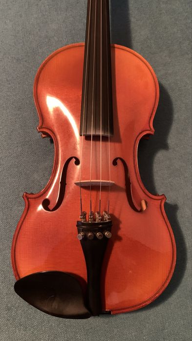 Vioară 3/4 Hora Reghin + arcus + bărbie | Ideală pentru elevi