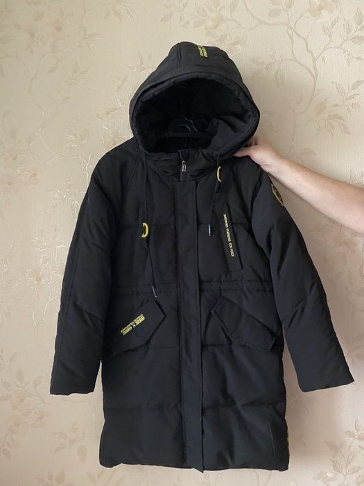 Продам пуховик подростковый на девочку