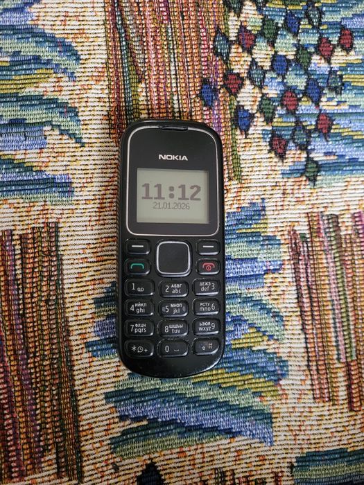 Nokia 12-80  Nokia 12-80