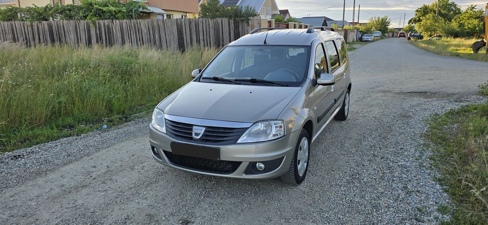 Vând Dacia Logan Mcv