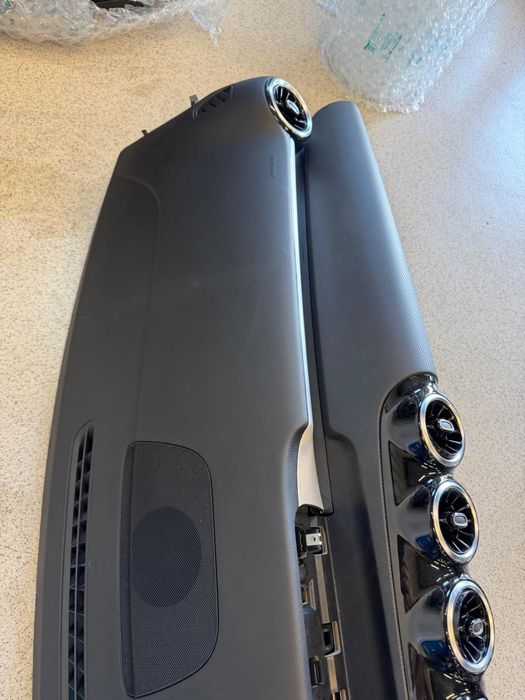 Plansa bord mercedes a-class w177 2018-2026
