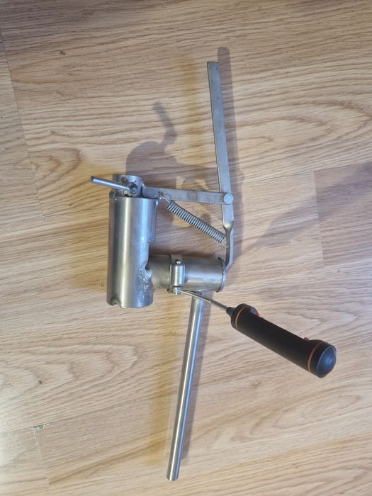 Сублиматор за оксалова киселина за лечение на вароатоза при пчели