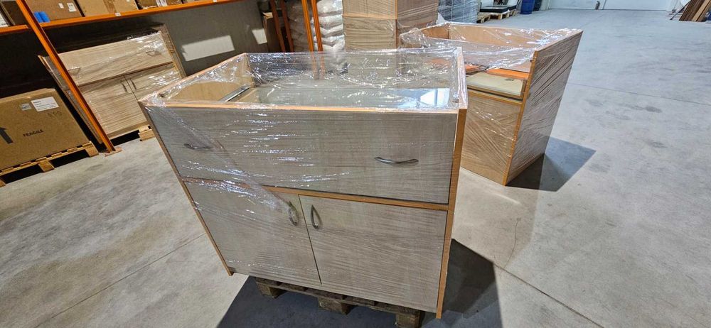 Модулни витрини и шкафове за магазин