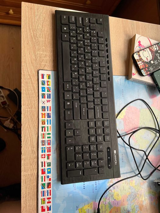 Клавиатура Canyon – жична, с NumPad в отлично състояние