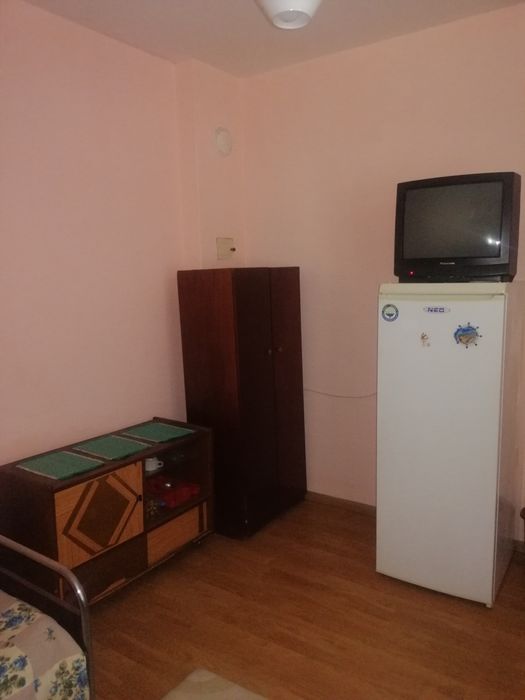 Дава се под наем  в Шумен, Математическа гимназия - 16 кв.м за 71.4 € - Снимка #2