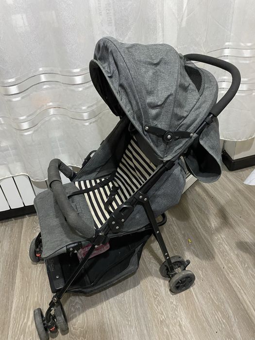 Продаю две прогулочные коляски