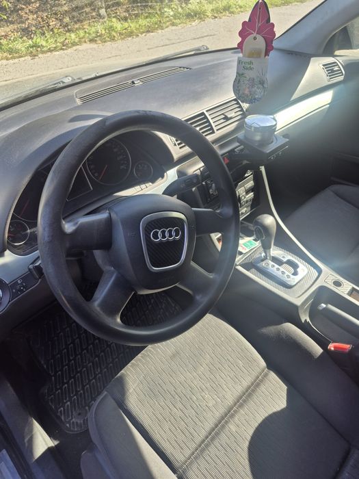 Vând Audi A4 S line