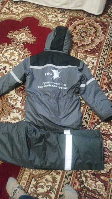 Продам спецовку зимнию