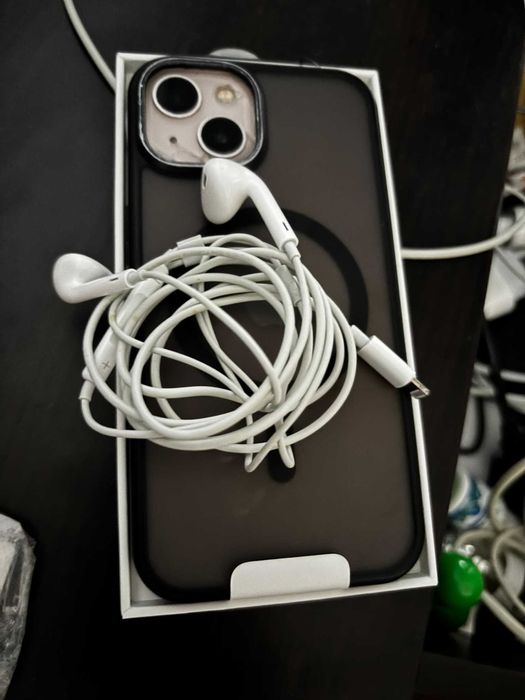 iphone 13 roz 128 gb + casti fara schimburi