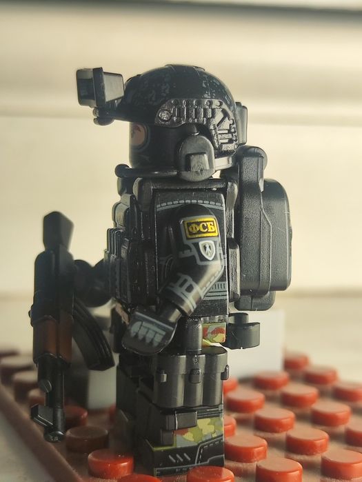 Лего минифигурка ФСБ