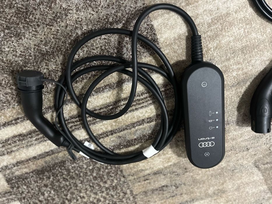 Cablu incarcare statie+ locuinta Audi E-tron Porsche