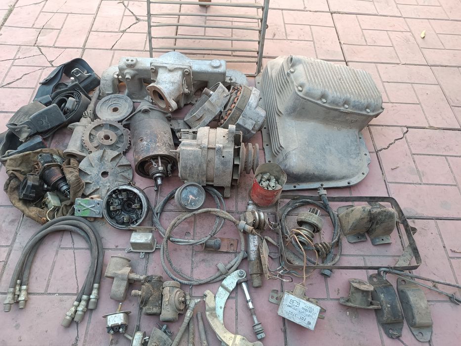 Продаётся автозапчасти