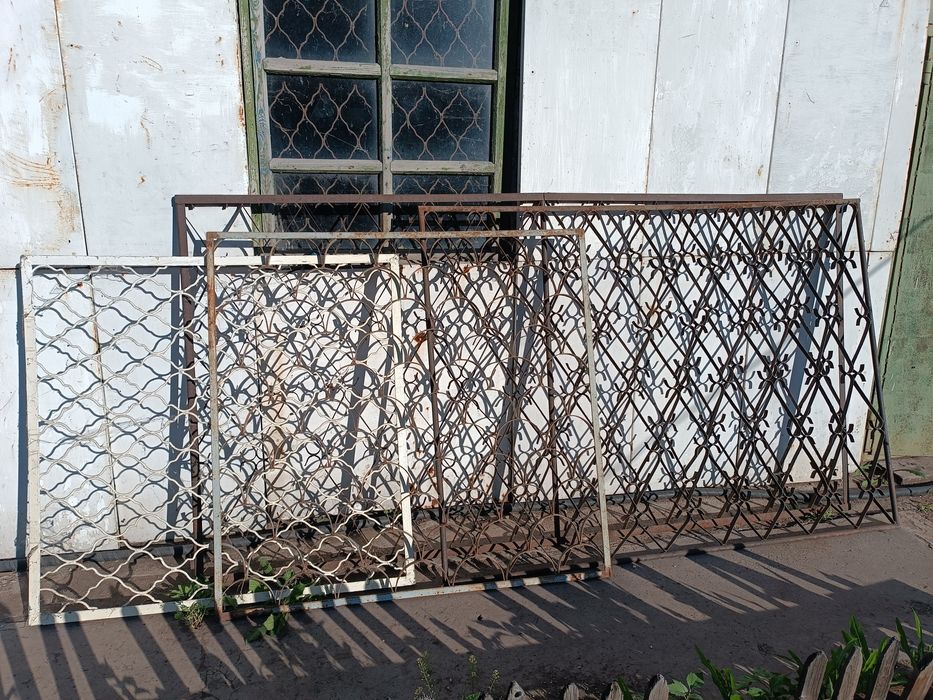 Продаются решетки на окна