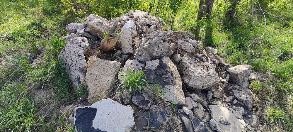 Бут камень, продам.