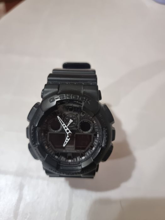 Часовник Casio G-SHOCK