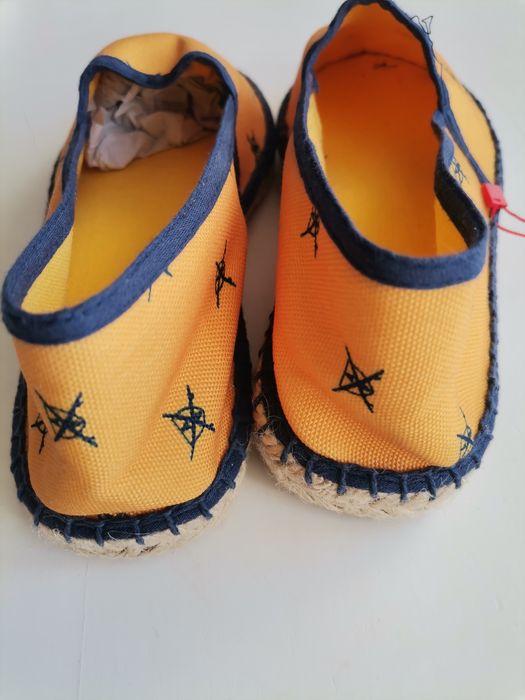 НОВИ еспадрили Alvaro Moreno