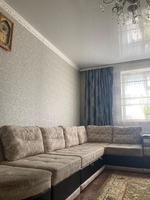 Диван угловой хорошом состоянии