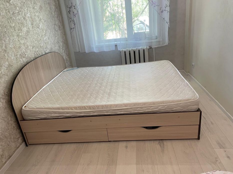 Продам двухспальный кровать