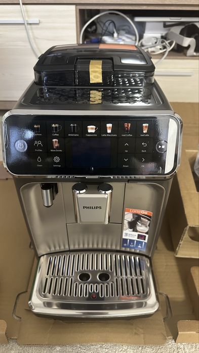 Espressor Automat Philips Seria 5500
