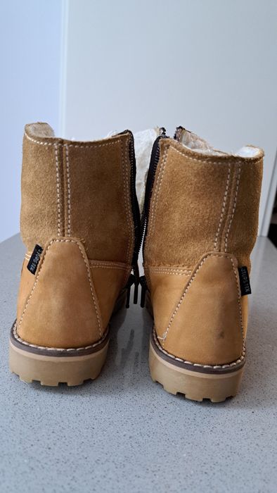 Ghete STUPS cu blana 25