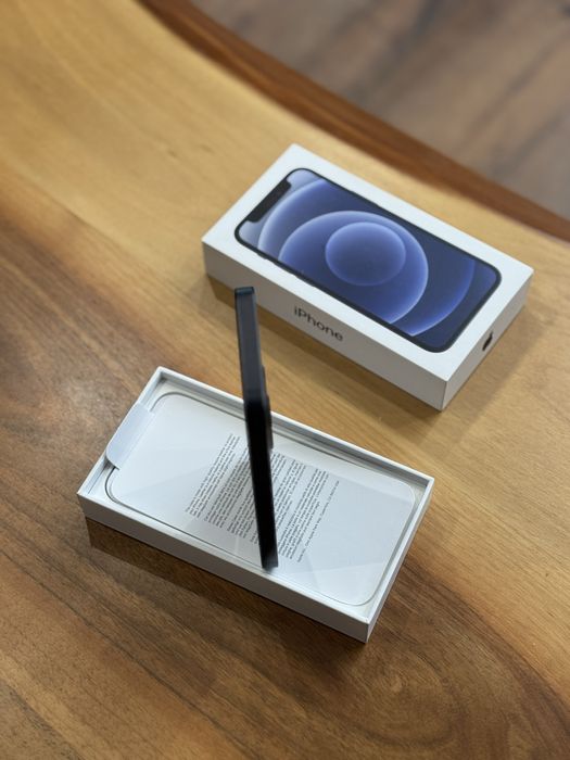 Iphone 12 mini Отличен ! Като Нов !