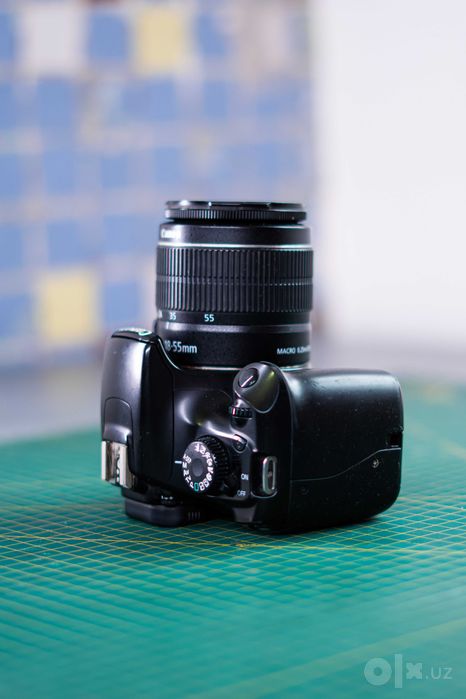 Зеркальная Камера Canon EOS 1100D; б\у