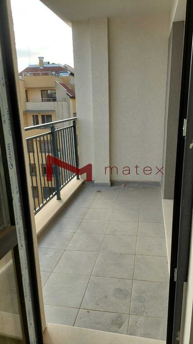 Продава се Двустаен апартамент в Варна, Цветен квартал - 62 кв.м за 2178 €/кв.м - Снимка #4