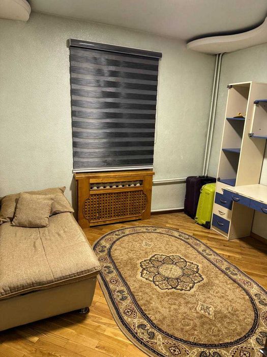 Продается  4 комнатная квартира на первой линии