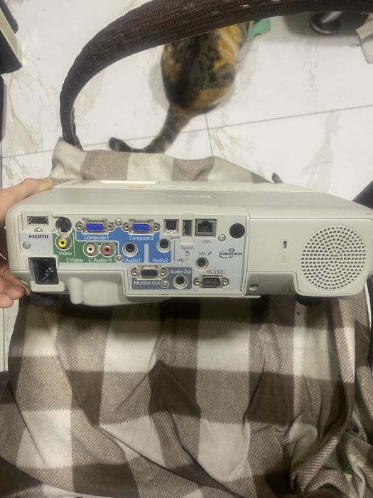 Проектор Epson в хорошем состоянии!