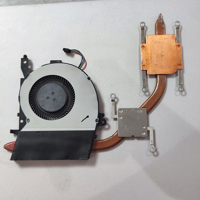 Продам комплект для ноутбука ASUS X556U / X556UV (REV 3.1)