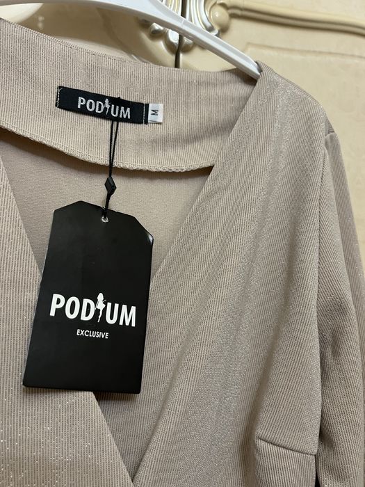 Продам новые платья