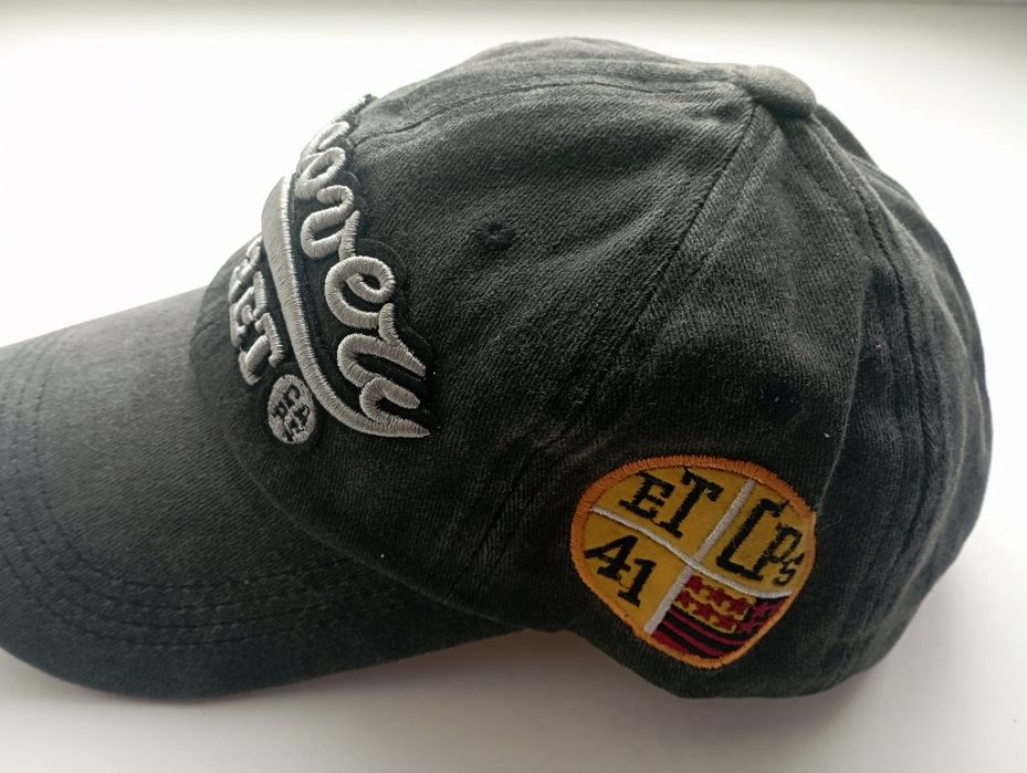 Продам бейсболку