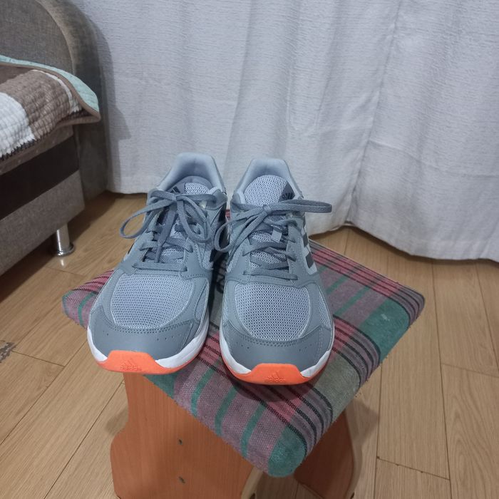 Продам кроссовки оригинал Adidas! Размер 42.