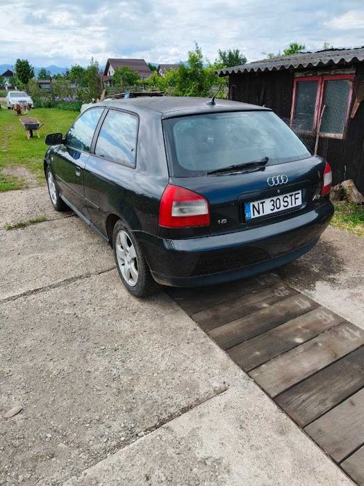 Vand 2003 Audi A3, motor 1.6 benzina