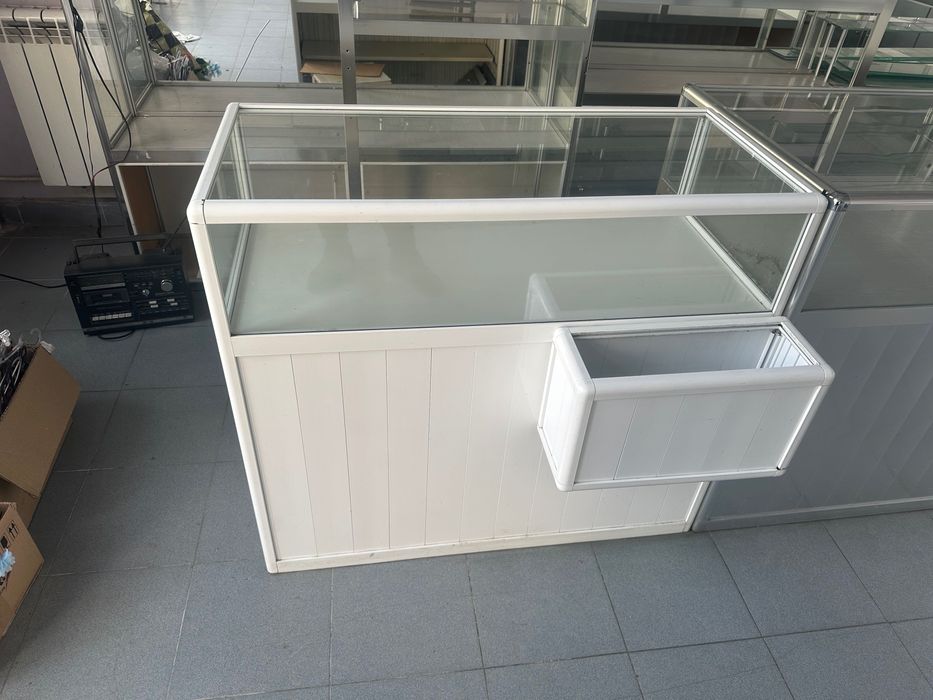 Магазинно оборудване