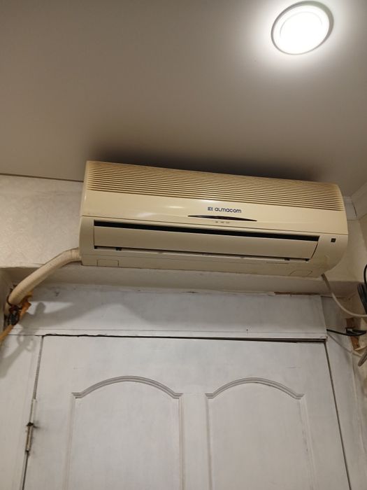 Продаётся Продаётся Продаётся кондиционер б/у недорого продаётся Прода