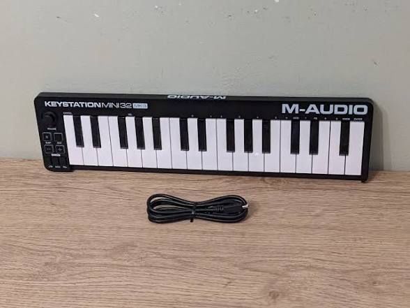 M-Audio Keystation Mini 32 MK3 – отлично състояние